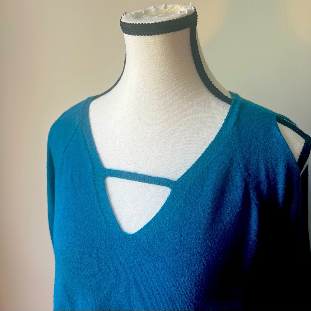 Cyrus | Sweater | XL | Teal | Lovely color, open shoulder